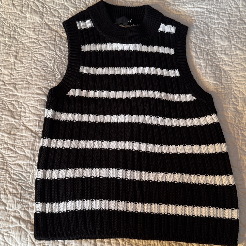 INTERMIX Black and White Knit Vest, size M